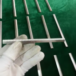 Zig-zag Knives and Anvils